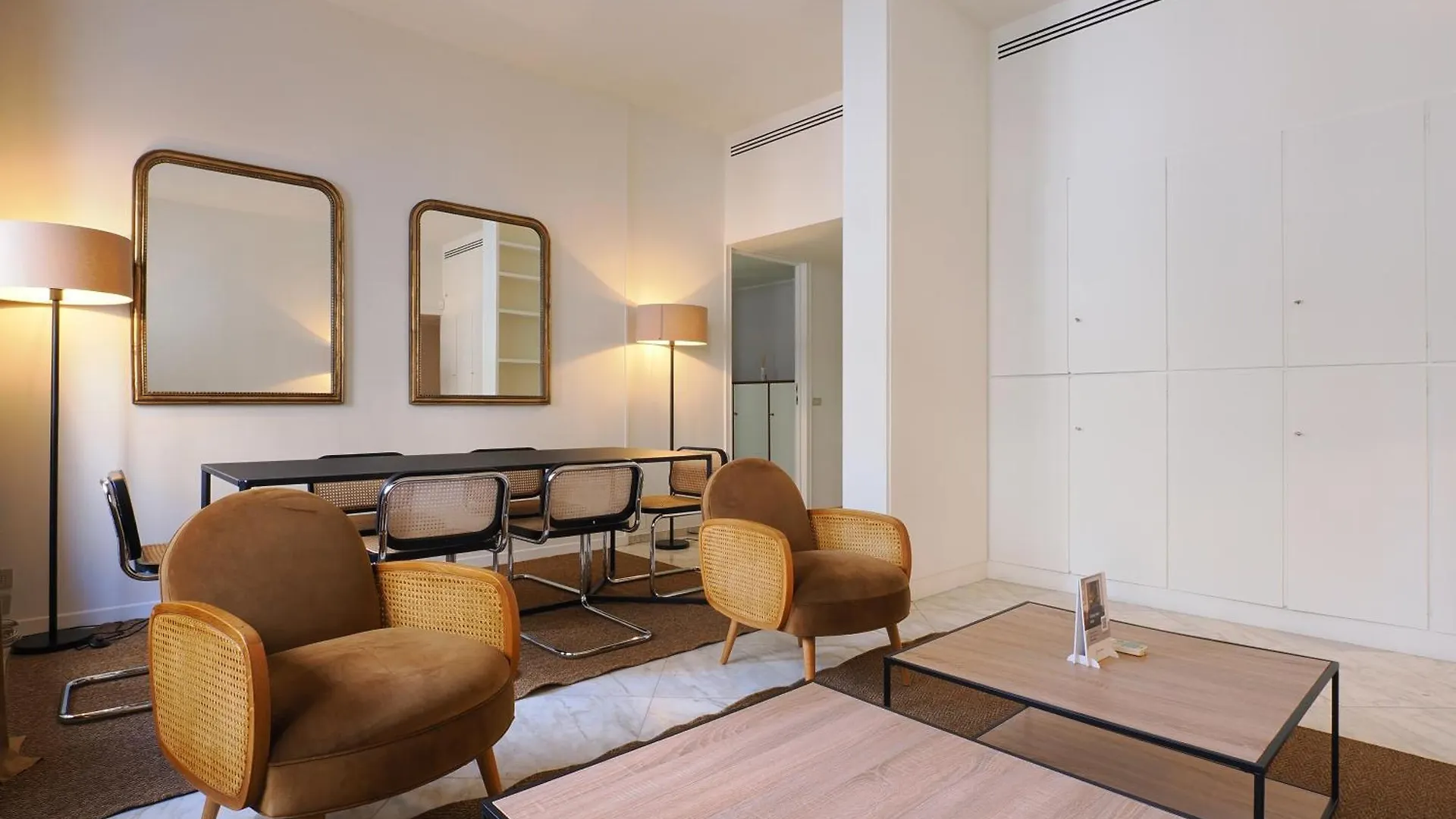 Homnest I Conservatorio Lux Apt Daire Milano İtalya